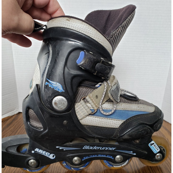 Rollerblade Bladerunner Twist Junior Adjustable Skate, Black, Size 4-7 - Picture 5 of 16